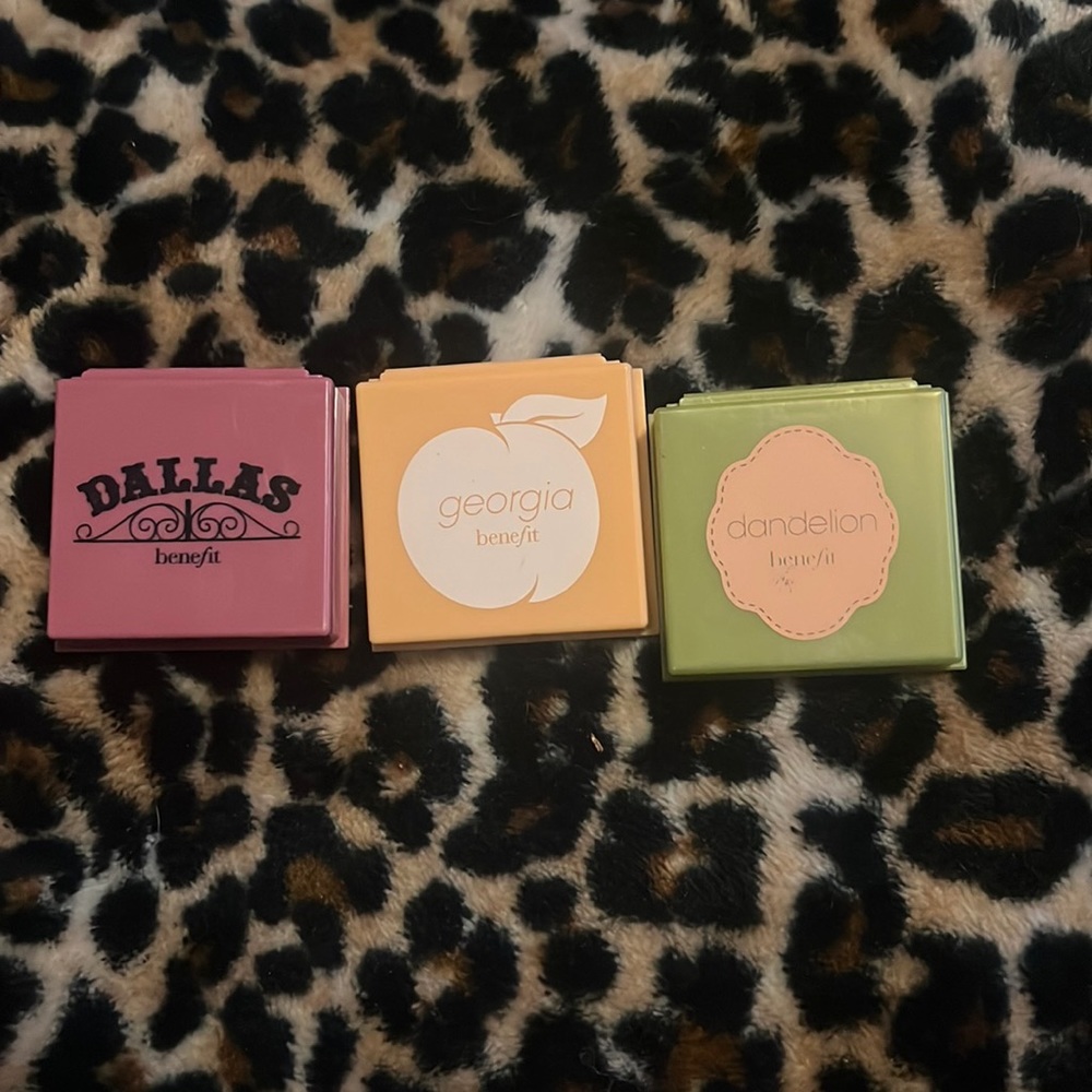 ❌sold❌Benefit blushes and contours